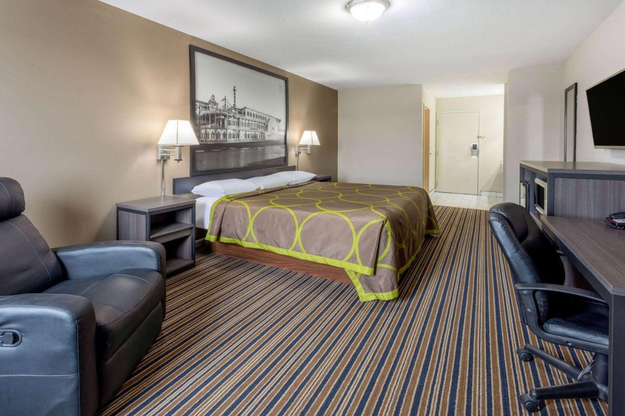 Desoto Inn & Suites Missouri Valley Екстер'єр фото