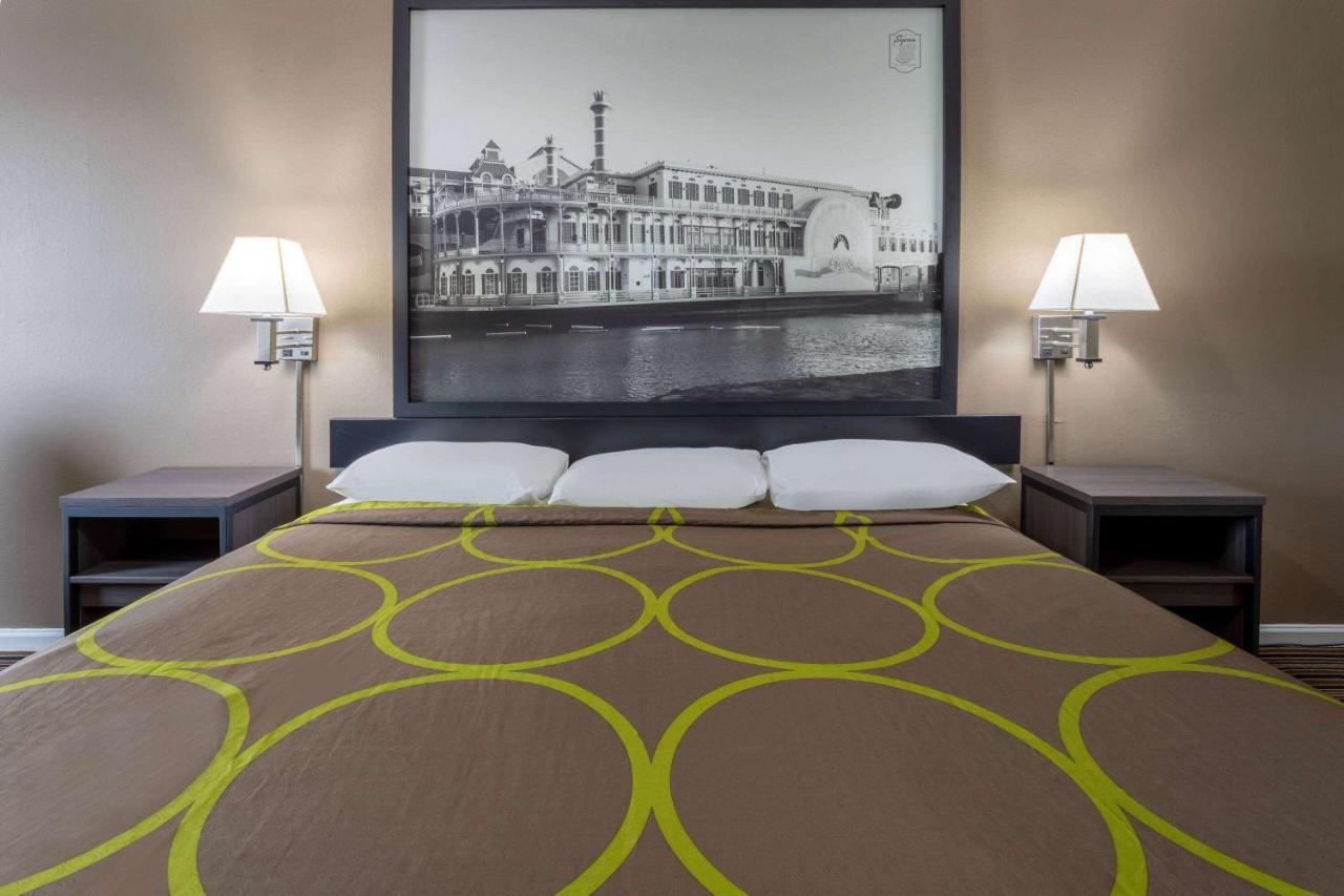Desoto Inn & Suites Missouri Valley Екстер'єр фото