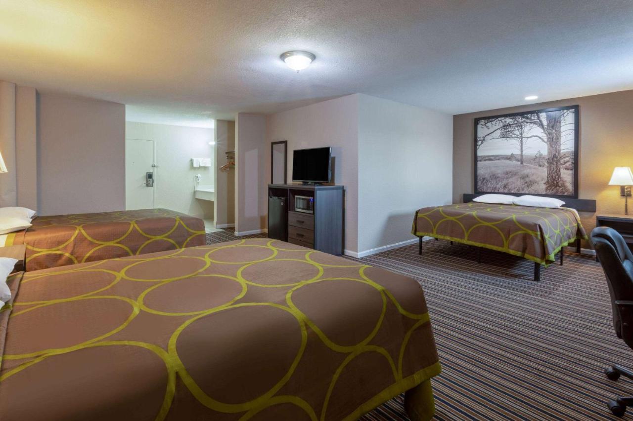 Desoto Inn & Suites Missouri Valley Екстер'єр фото