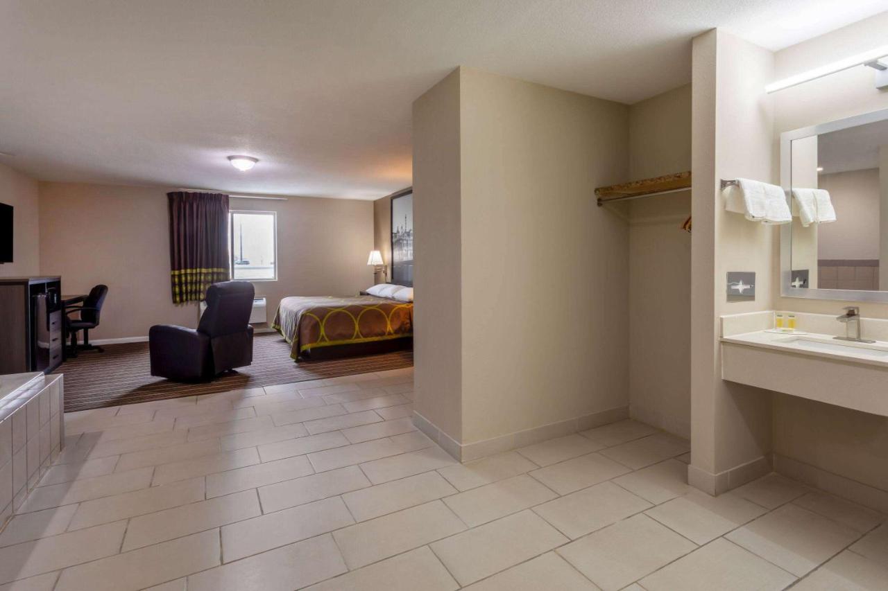 Desoto Inn & Suites Missouri Valley Екстер'єр фото