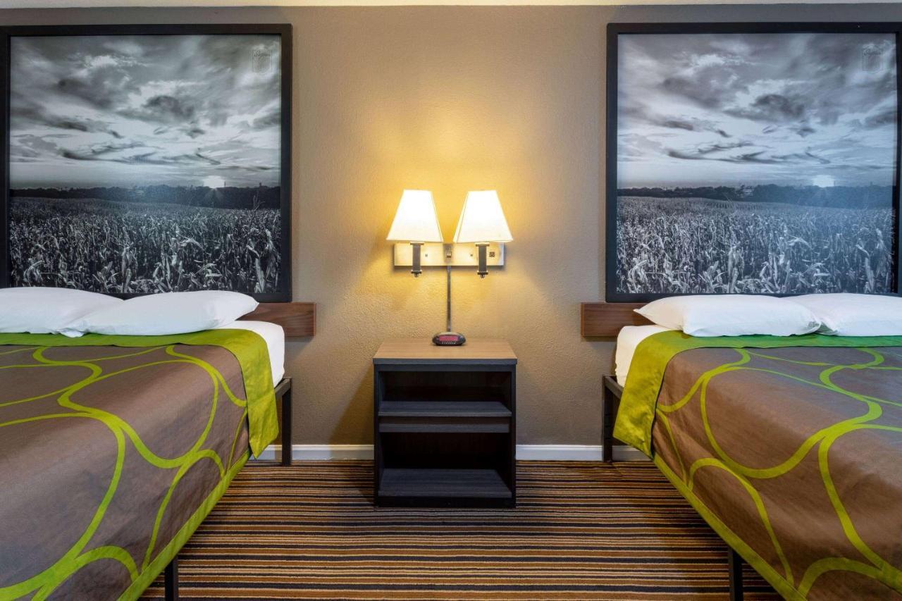 Desoto Inn & Suites Missouri Valley Екстер'єр фото